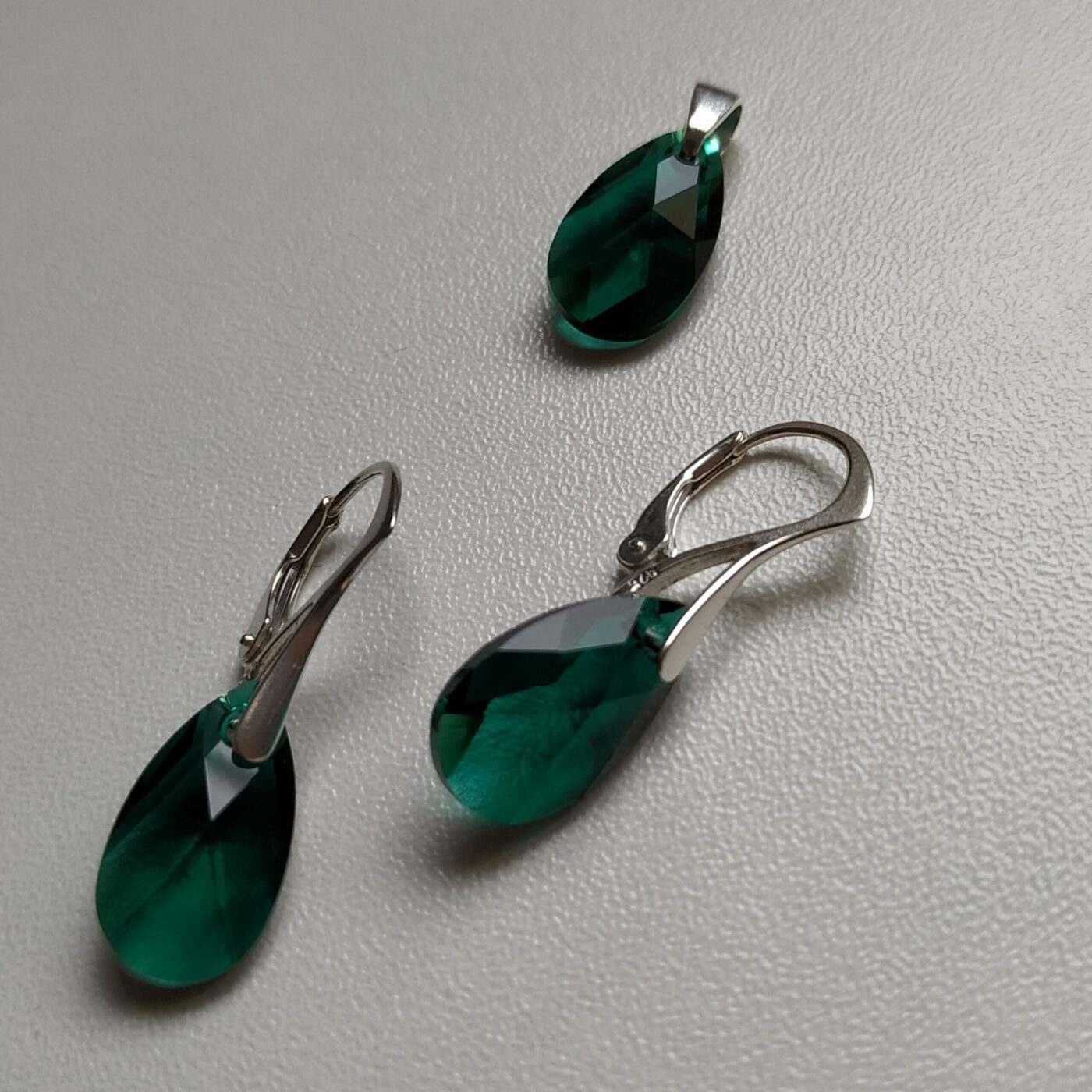 Conjunto Lagrima Emerald 16 - Imagen 2