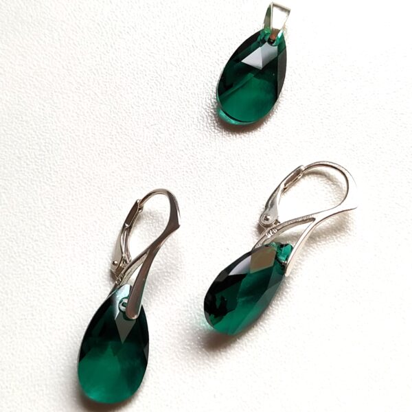 Conjunto Lagrima Emerald 16